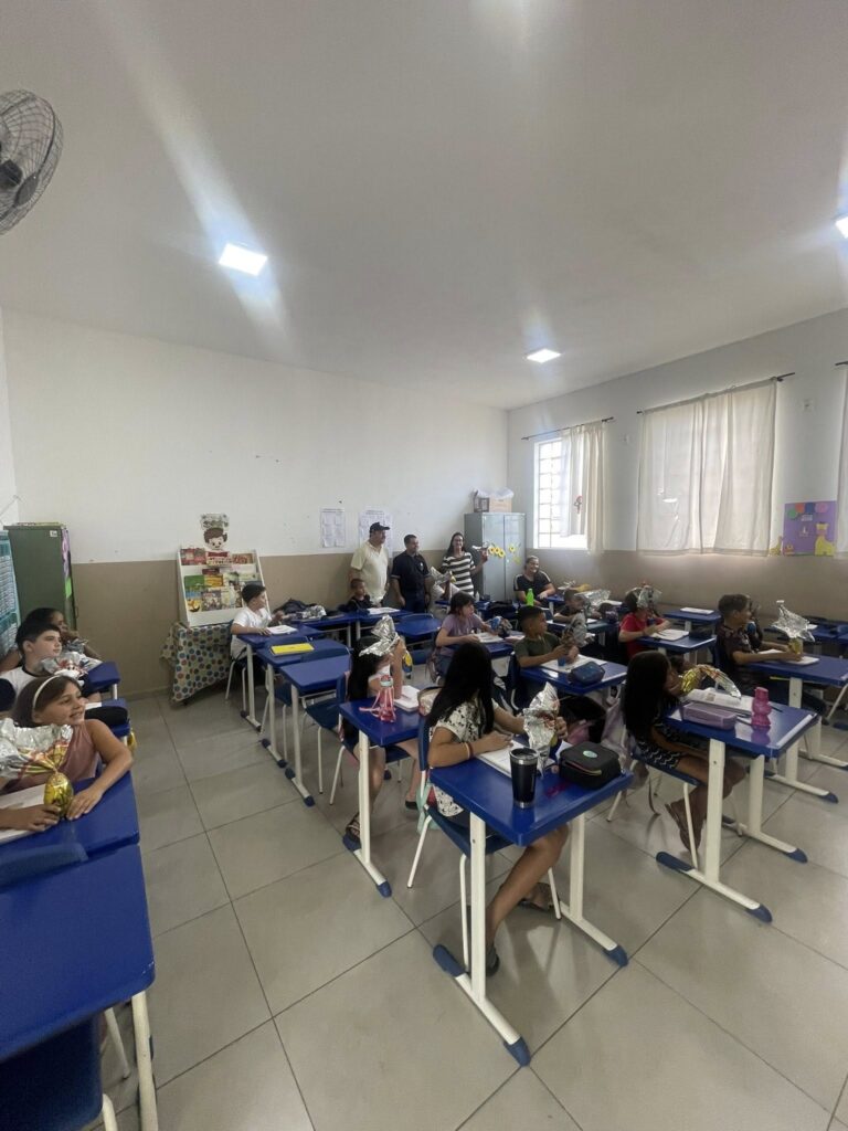 Entrega de ovos de Páscoa